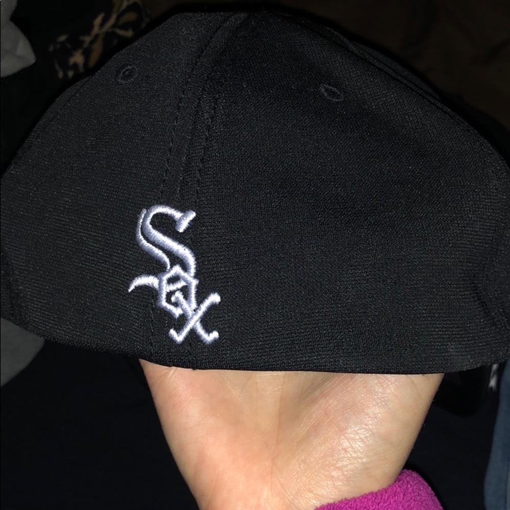 hat. - Picture 4 of 6